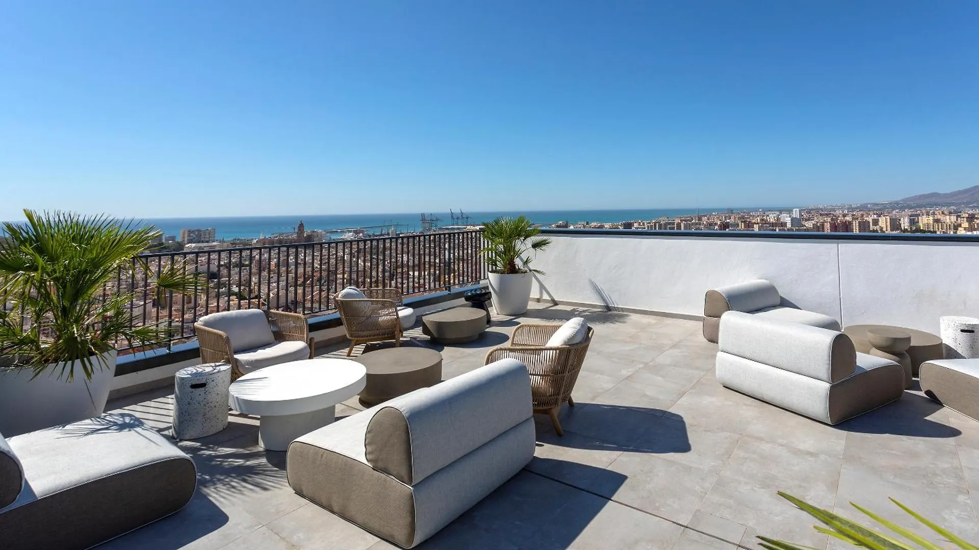 Estudio Con Vistas En Martiricos By Rent Me Apartment Malaga
