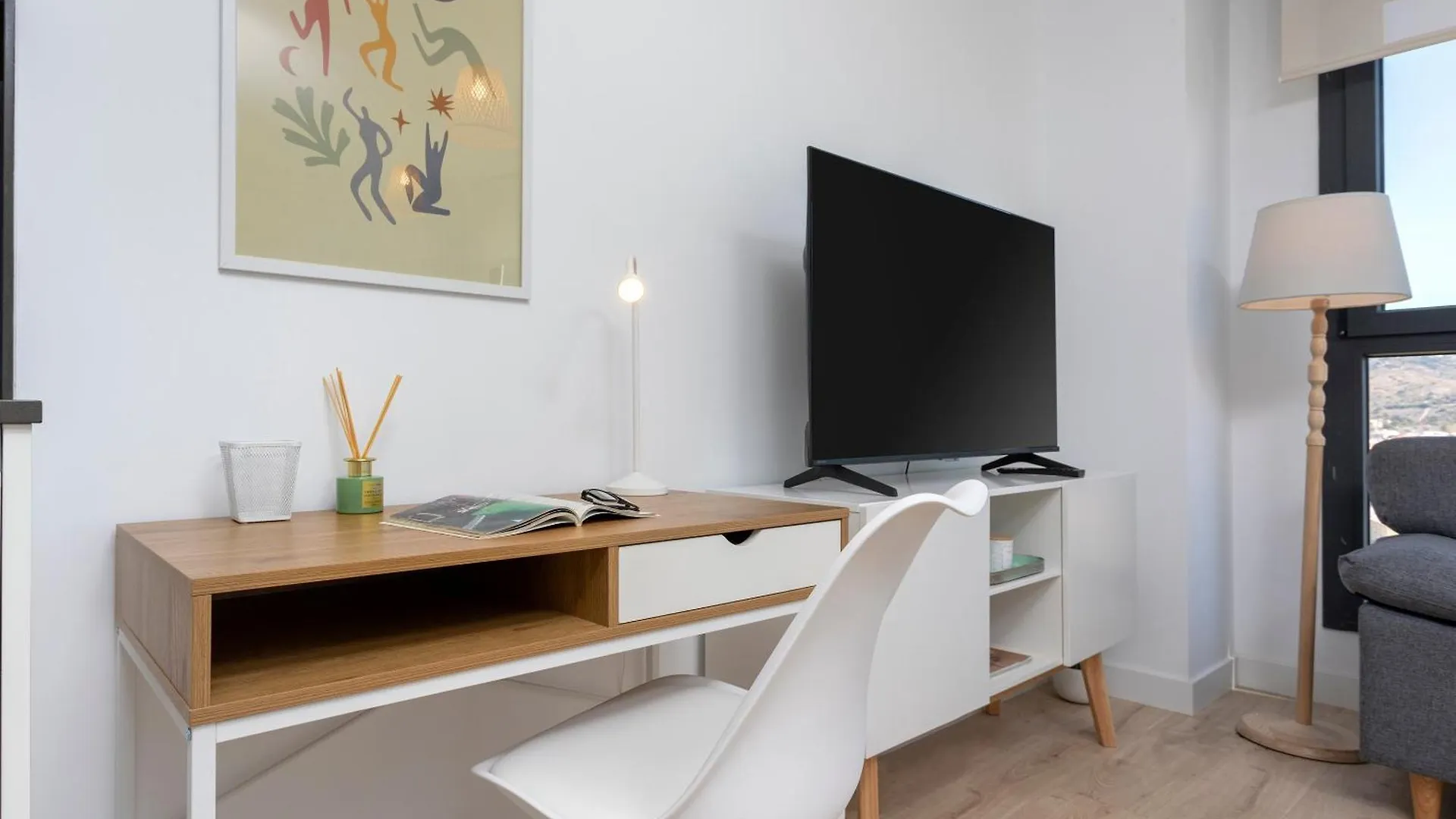 Estudio Con Vistas En Martiricos By Rent Me Apartment Malaga