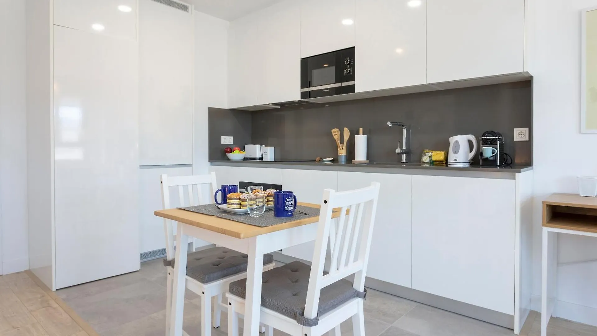 Estudio Con Vistas En Martiricos By Rent Me Apartment Malaga